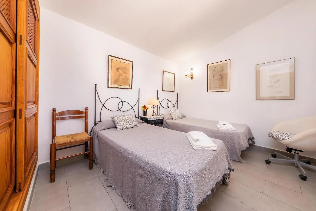 Vila Joanaina Port de Pollença 0*,  Španělsko